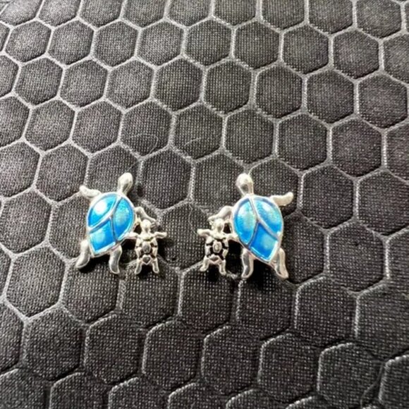 Turtle Earring Studs and Baby Blue 18K White Gold Plated - Picture 1 of 1